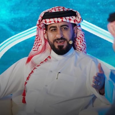 بغدادي المولد أنباري النشأة دكتوراه من العراق وبوست دكتوراه من ماليزيا خبير لغوي #العيادة_اللغوية #مرقاة_قطر_للخطابة #لسانياتكم #معجم_كأس_العالم #خطيب_الجامعات