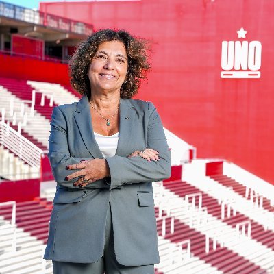 Mujer, docente y formadora de docentes. Dedicada a la Tecnología Educativa. Fana del teatro. Hincha d Estudiantes y FELIZ x eso. Parte de la CD de @edelpoficial