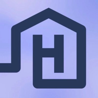 The Houzzen app connects domestic and international students with thousands of landlords who are looking for tenants just like you!
Download our app now!