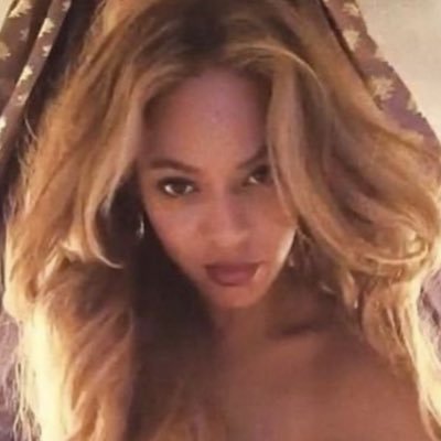 this user is THEE jolene enthusiast 💋 . Selma’s wife | beyhive | 🐝⭐️