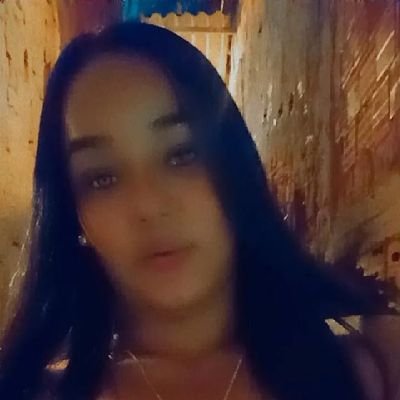 Carrego o fardo de ter um coração tão bom, ao ponto de me magoarem e eu ainda procurar maneiras de intender o lado da pessoa❤️✌️😘