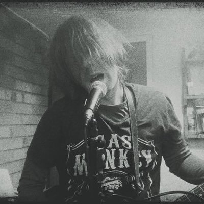 Alternative Rock/Grunge solo artist from Staffordshire 🇬🇧 British Army Veteran 💂🏻‍♂️⬜️🟦 https://t.co/0qv1qE857U 🚫I don’t buy paid promos⚠️