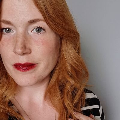 AT painter, coffee addict, the dyslexic yogi, @dookclub founder, dog & cat owner