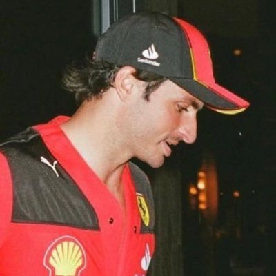 #CARLOSSAINZ: yo corro para ganar, no para demostrárselo a ferrari.