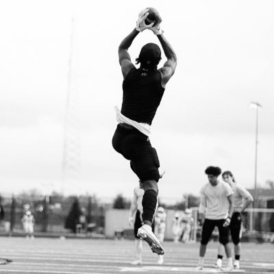 WR @ Lincoln Park High School | ‘25 | 6’0 | 170 |