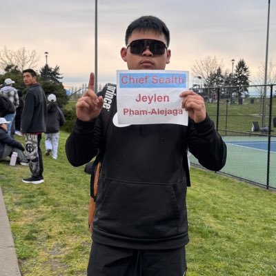 C/O 2024 🦅 • Singles 1• Team Captain x2, ROTY, Chief Sealth Highschool. Sea,Wa JeylenThepham@yahoo.com. I want to play tennis at any next level. 3.6 GPA