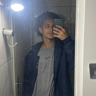 assumo meu passado, entendo meu presente e aceito meu futuro. @pvcrix