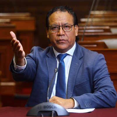 Cuenta oficial | Presidente de Juntos por el Perú | 
Congresista de la República por @JuntosPorElPer 🇵🇪