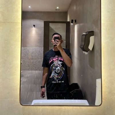 Jarang main twitter