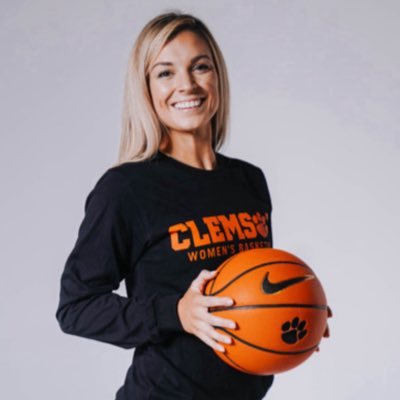 @clemsonwbb assistant coach 🧡💜 GO TIGERS! 🐅