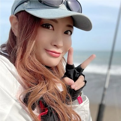 浜名ひのきです🐱🧡魚釣り！飲むこと！食べること！喋ること！歌うこと！車！ドライブ！漫画！アニメ！お絵描き！猫！珈琲！好きな自由人🐣愛知県拠点に活動してます🙌いろいろつぶやくアカウントです💬✨