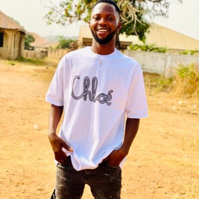 MieHollar's profile picture. 