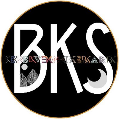 FishOuttaWater0's profile picture. MasterClass ad watcher. Twitter lurker. Not not funny.