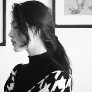 mina52176118699's profile picture. 