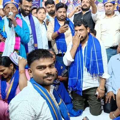 KumarGa21522136's profile picture. भीम आर्मी भारत एकता मिशन
 आजाद समाज पार्टी (कांशी राम)
पूर्व जिला मीडिया प्रभारी (झांसी)

जिला आईटी सेल प्रभारी झांसी