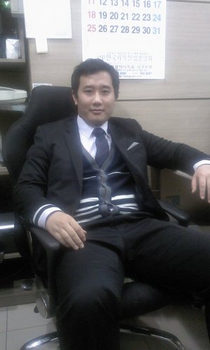 hi! happy  day  yourself !