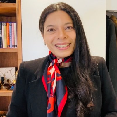 MaribelTernera's profile picture. Maribel Ternera es Coach Maribel Ternera empodera y motiva a utilizar los pensamientos a tu favor usando la ley de atracción para crear la vida de tus sueños.