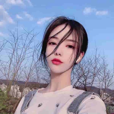 I dare not expect to have the luck of a koi, but I hope everything goes smoothly. The long road is long and the future is promising.🍉🍉