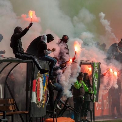 Feyenoord - gele zijde- thuis en europees