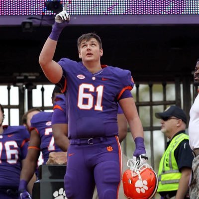 Former @clemsonfb walk-on / Current CFB writer for @walkonredshirts Co-Host on The Walk-On Redshirts Podcast