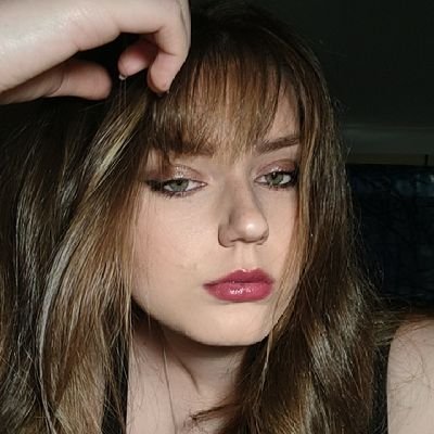 20 | She/They | AUS 
part time twitch streamer