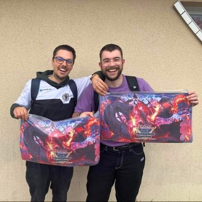 Ancien streameur de âge of Empire, c'est reconvertie dans la compétition de Yu-Gi-Oh 🙂