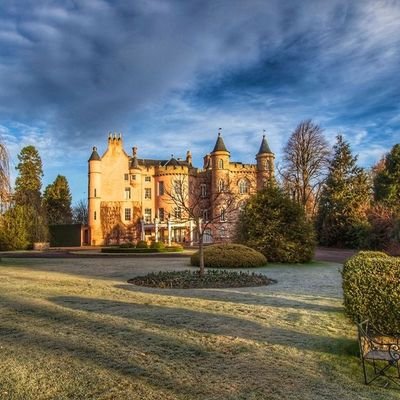 Located amongst the peninsulas and waterways of Ross-shire in the Scottish Highlands, we offer 8 elegant holiday properties set in a 39,000 acre estate.