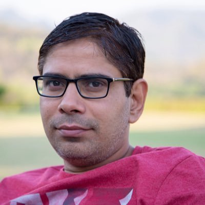 क्यों डरें ज़िंदगी में क्या होगा, कुछ न होगा तो तजुर्बा होगा