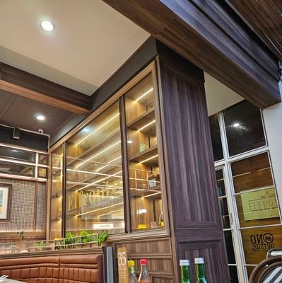 JenCHANNEL92410's profile picture. 