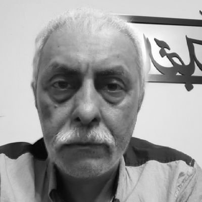 گفتی چه کسی در چه خیالی به کجایی؟
بی تاب توام.محو توام.خانه خرابم.
متعهد به انسانیت.
Freelancer, Photographer, business manager