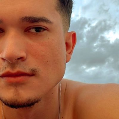 se eu prometi alguma coisa, amor, foi sem querer…