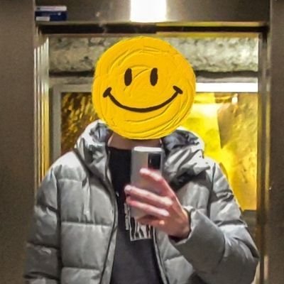 R6sLouis's profile picture. My battery is low and it's getting dark