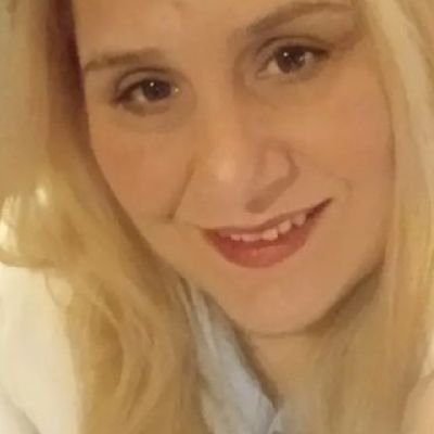 MMpougoulia's profile picture. Αναζητώ τα χαρούμενα φωνήεντα