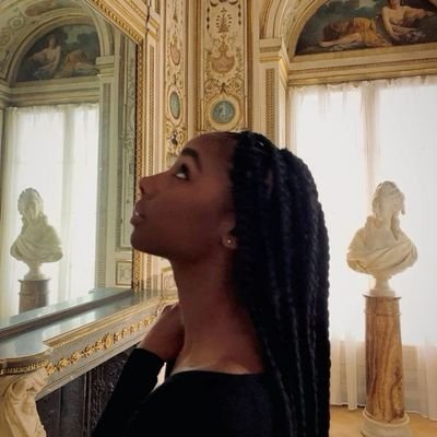 «I'm proud to be different, it's the best thing about me»👆🏿|«I'll be there for you»☕|«Wheels up»✈️|«Alt Er Love» 🏳️🌈| She/Her | Fan account 📺🎥📚