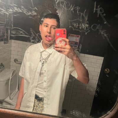 mommyf4gg07's profile picture. boom boom boom boom