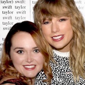 She/Her. Here for Taylor Swift and cats. Fan account. ✨ Insta: sarahafuller + sarahlovesswift