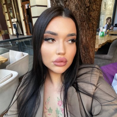 Anna_Yuryivna's profile picture. люблю крінж бо люблю себе