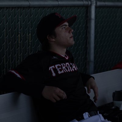 25’ Mountlake Terrace High / 180lbs 5’11” / RHP/OF / 3.89 GPA / (206)-375-5428 / @wafcabaseball