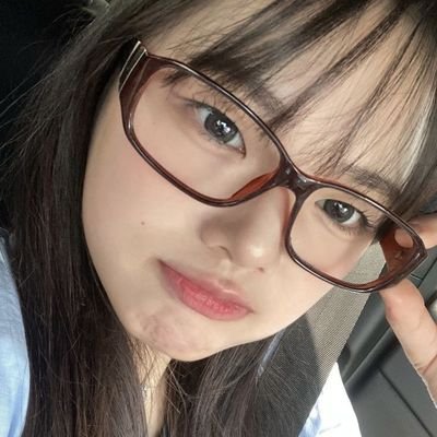 kimlizzip's profile picture. 