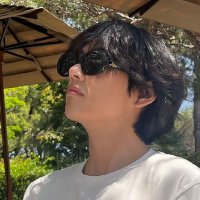 taehyungluv🥂 (@eternalv95) 's Twitter Profile