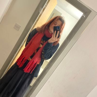bazwardo's profile picture. professional woman