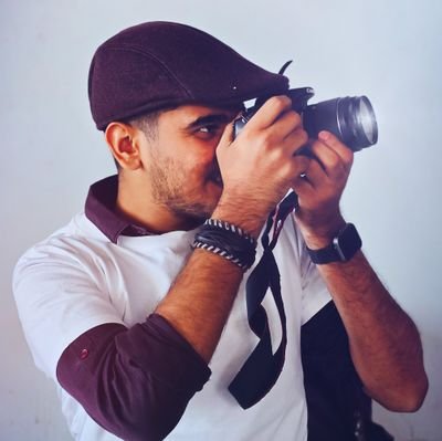 me and my Camera on a journey of capturing moments.📸💫

love for Art and Calligraphy 🎨✒️

instagram link — https://t.co/xZyVlrlq22