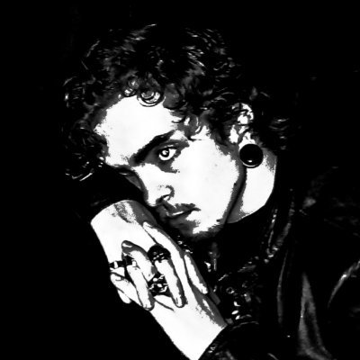 Poet, forfatter & frilansjournalist
✒Tekst & Skribent alumn
🎶 Søk meg opp på musikkstrømmetjenester
🪐Psykedeliske Dikt Ute Nå GRATIS