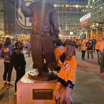 lover of star wars and hockey. clones & ezra bridger enthusiast. lucas raymond & cody glass defender.