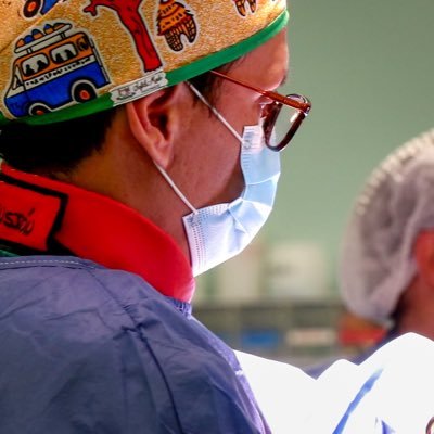 Audelito's profile picture. Cirujano Cardiovascular, Emelecista hasta la muerte, amante de las aventuras y de los deportes extremos, viajó impulsivamente