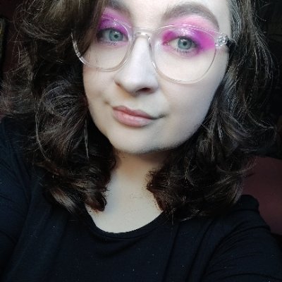 29. PhD student @EnglishUCC. Editor in Chief for @Apardjon1. Bookseller & Medievalist. Interested in gender & genre in Old English & Old Norse lit. ⚔️