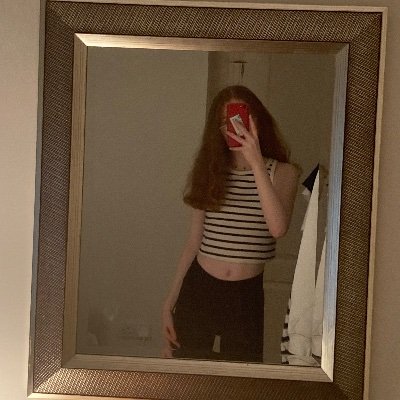 zoeslibrary's profile picture. “i’ll always be here, you know that.”
-marianne sheridan

📖love and gelato
📚5/25