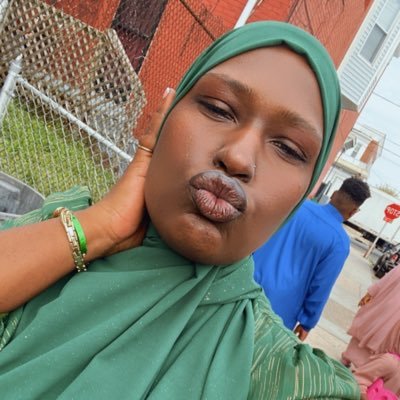 Raj 🙋🏾♀️• Cat Mom • SU’17⚓️ • RIP Grandma🖤🕊️ • Islam 🤲🏾 — “Lo Que Sera, Sera💚”
