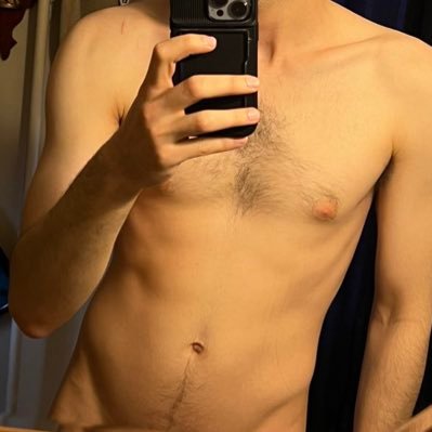 29yo gay boy secretly obsessed with pussy…dms open 😌NSFW 18+ AGE IN UR BIO please