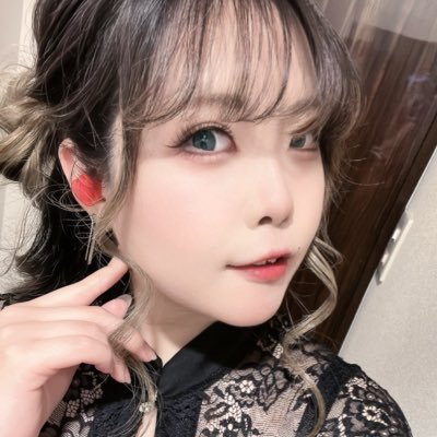 Sena_rkm's profile picture. 中洲の体力おばけ🫶🏻酒雑魚だけど飲んで歌って騒ぐのだいすき🤍レイヤー歴10年の引きこもり系レイヤー🍎VOCALOIDすき🤍巡音ルカすき🤍Vの推しが増えた🥺